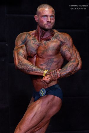 СLASSIC PHYSIQUE +178